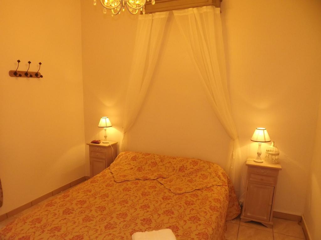 Le Logis De La Cathedrale Apartament Albi Pokój zdjęcie